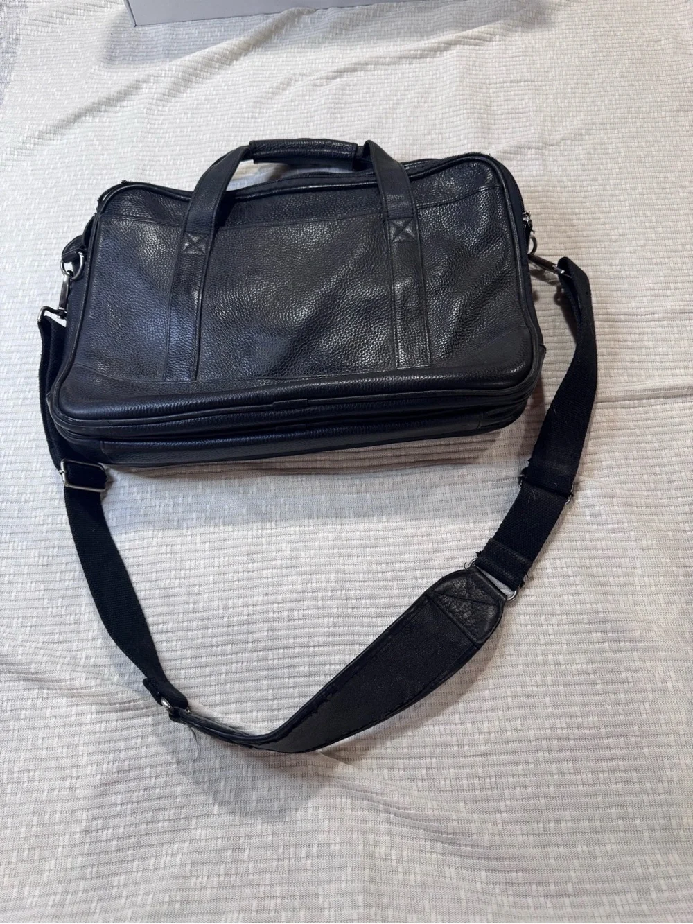 Vintage LL Bean Black Pebbled Leather Laptop Briefcase Messenger Bag Expandable